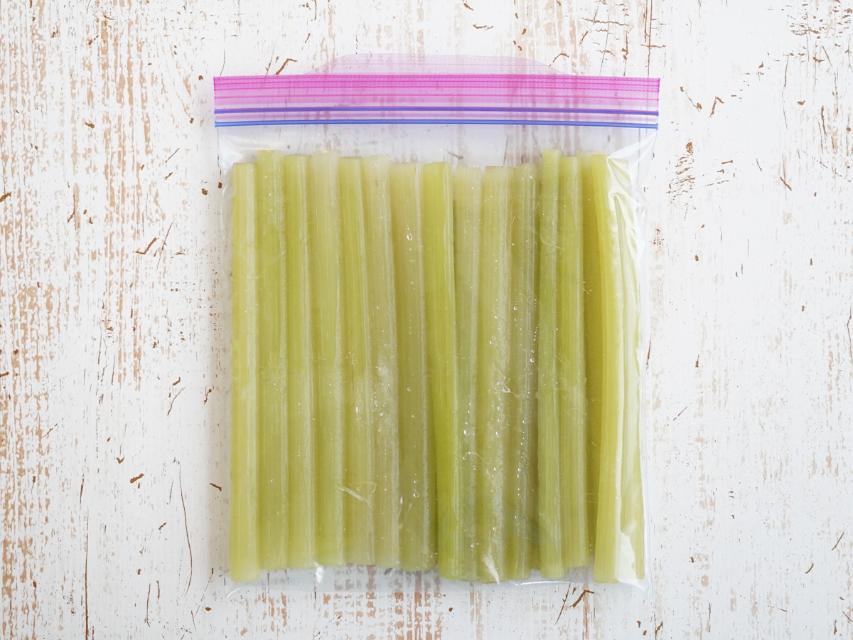 ふきの保存方法と期間 常温 冷蔵 冷凍 乾燥 漬物でどれがよい Fily フィリー