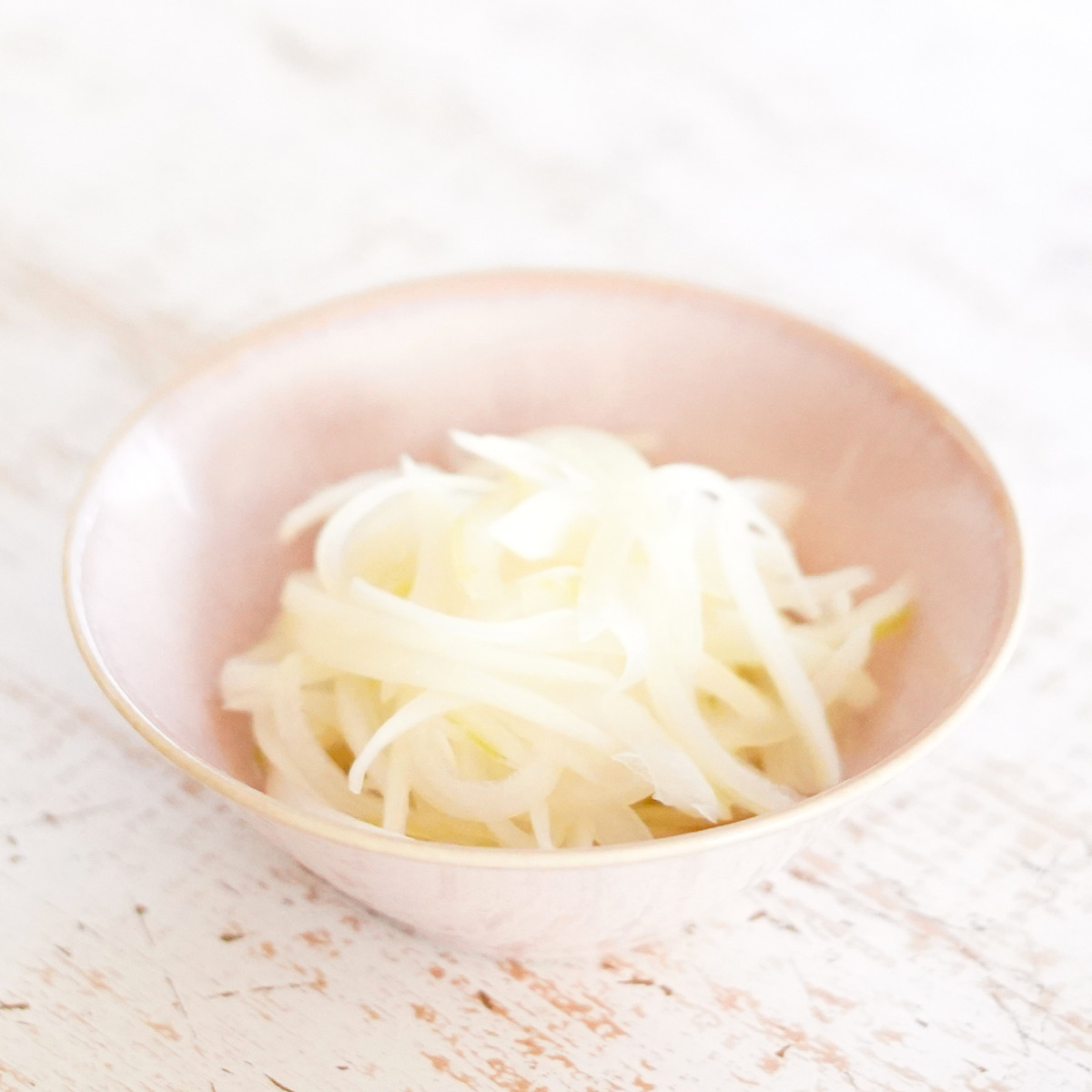 玉ねぎは芽が出ても食べられる 毒がある 取り方は Fily フィリー