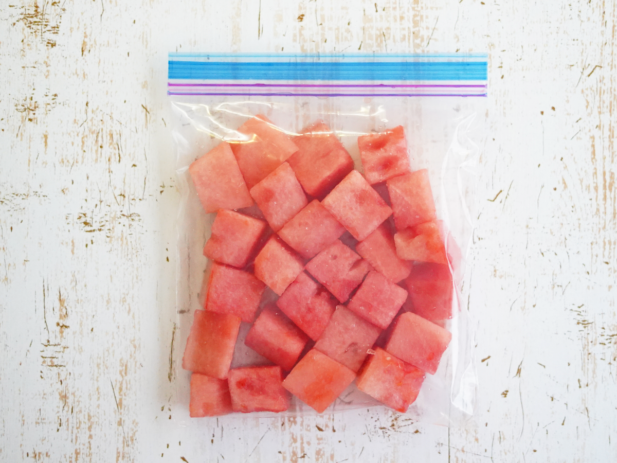 スイカの保存方法 常温 冷蔵 冷凍で長持ちするのは Fily フィリー