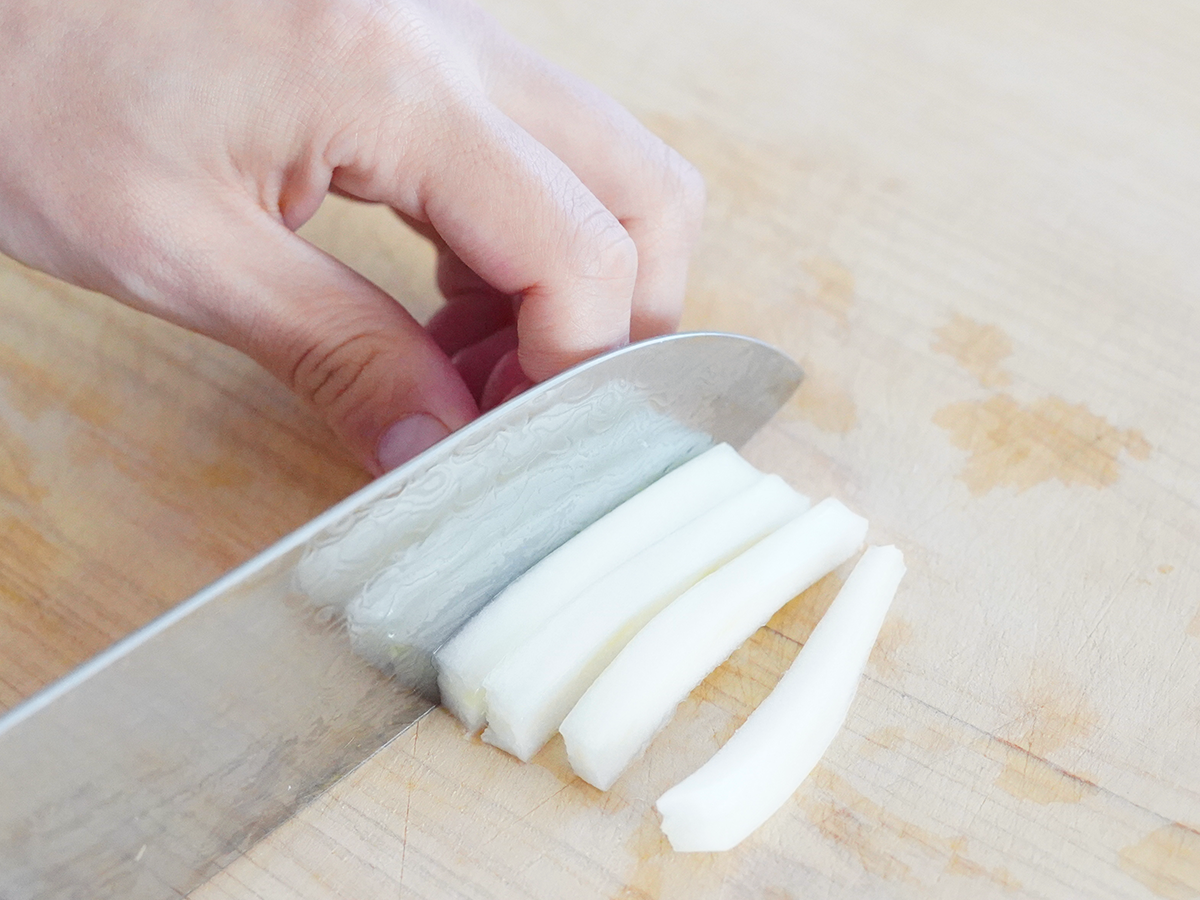 白菜の切り方6種類。丸ごと・1/2・1/4はどう切る?料理別でおすすめの切り方は? - Fily〔フィリー〕