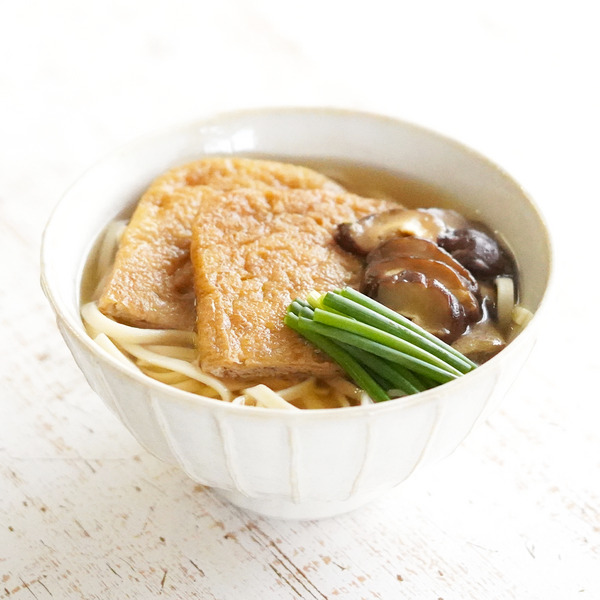 白だしで作るきつね玄米うどんのレシピ・作り方