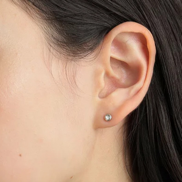 シンプルピアス人気ブランド40選【レディース】