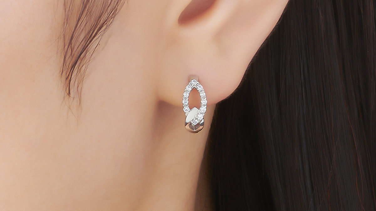 【美極】【定価28万】18金製 大人気!! 高純度 天然 ダイヤモンド ネックレス ドーナツ デザイン(数量限定 返品可 K18 PG 刻印有 1 ダイヤモンド リング 指輪 0.5ct 一粒 ペアシェイプ プラチナリング 雫